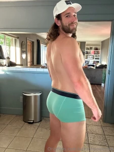 Beef sample time backside of those teal briefs
