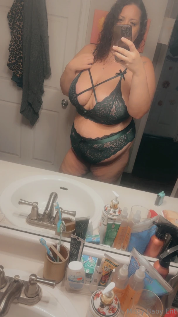 Green is my fav color part 2 