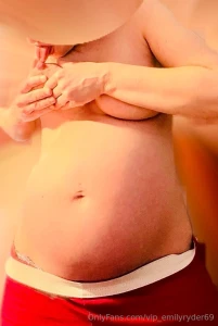 Throwback thursday to being preggers and licking my own nipple part 1
