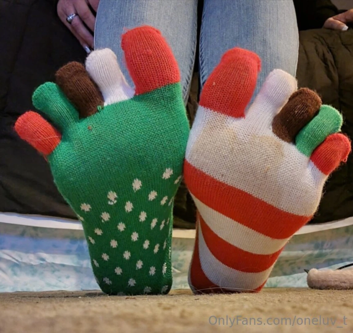 Christmas toes lol part 1 