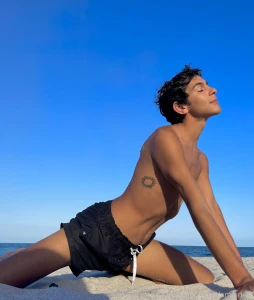 I m thinking about get naked wanna be part of it dm me