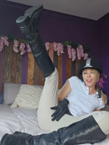 Stroke my pony