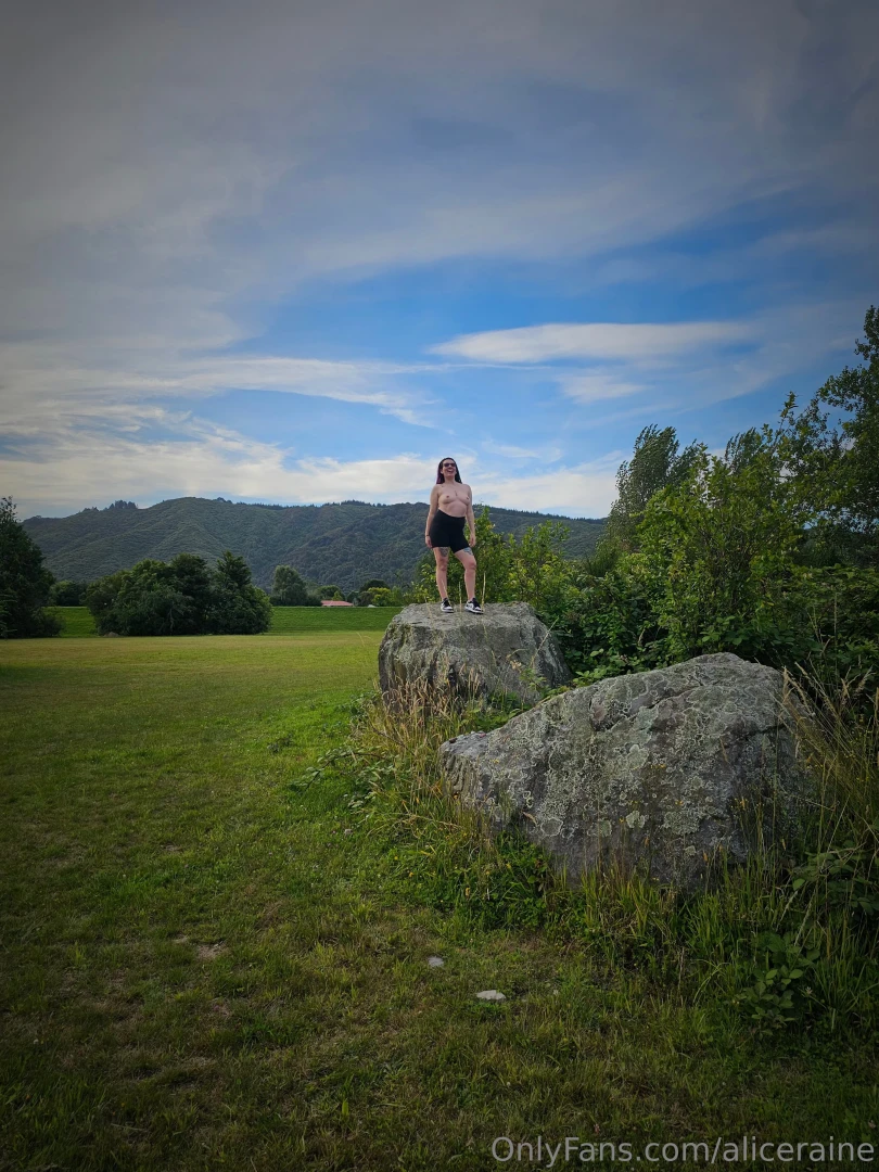 Got my tits out in the wild today 