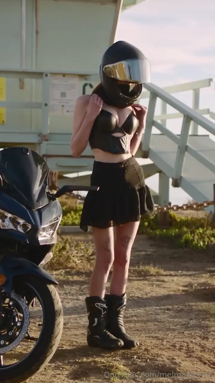 Caught myself looking kinda cute sooo 