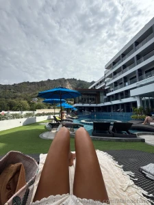 Who s going to keep me company