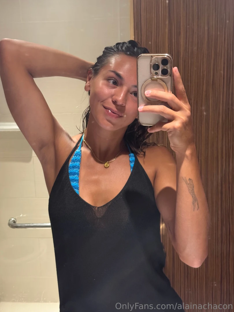 Going live on my vip page alainachaconvip now don t miss out 