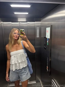 Touristing working today