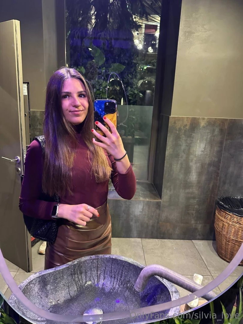 Friday mirror restaurant - the perfect combo finally got out and also 