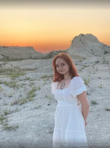 Redsirennn now wet she loves having her juicy ass squeezed this part 978