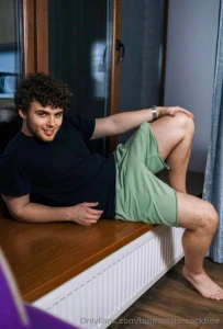 Promo - model tagged dominant with huge cock douglas_jay his cock is