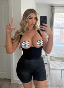 Pixels yeah that s for you loser you haven t earned the unblurred