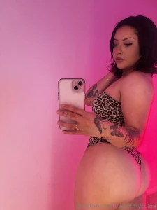 Which pic is better 1 or 2 papi