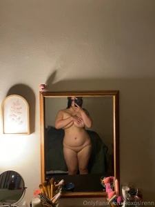 Making my makeup space pretty so i feel beautiful when i look at part 1