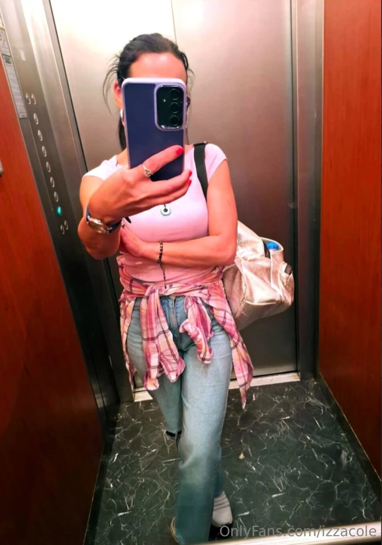 Meet your next favorite cutie follow peri2211 she s naughty flirty and part 2 