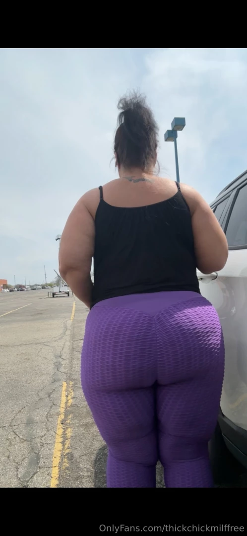 Sweaty from working out see my vip thickchickamy also text me part 1 