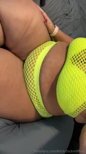 Cum see mommy strip and twerk thickchickamy 614-597-8494 part 5