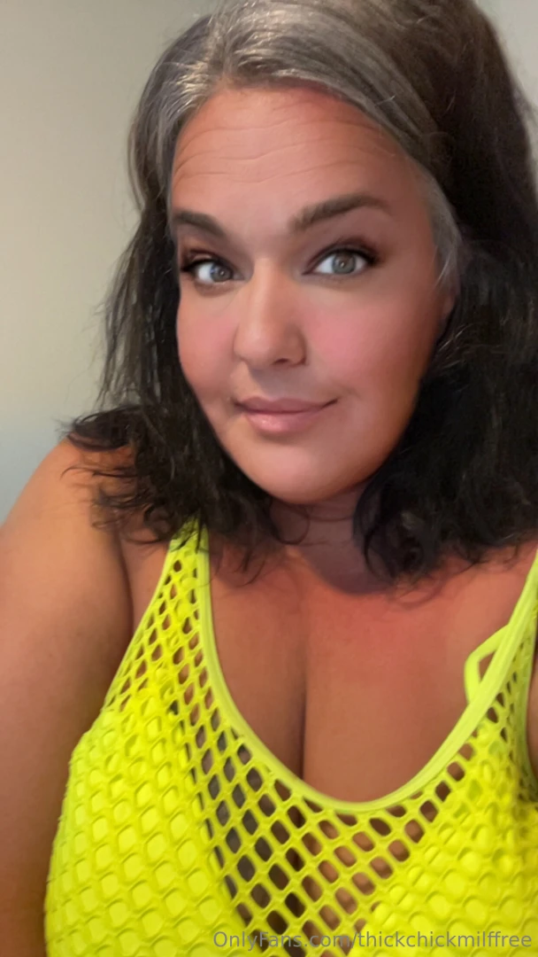 Cum see mommy strip and twerk thickchickamy 614-597-8494 part 2 