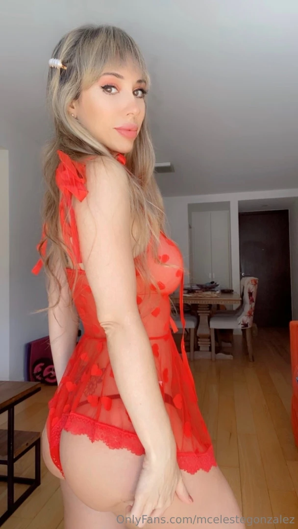 Ya casi es san valent n que me ten s preparado mi amor 