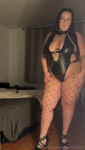 Enjoy ce nouveau p tit shooting je d voile de plus en plus seins et part 1