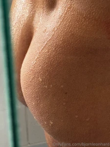 I thought i was alone but someone was watching caught mid-steam should part 2