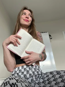 Books are my parallel world where pages rustle louder than social