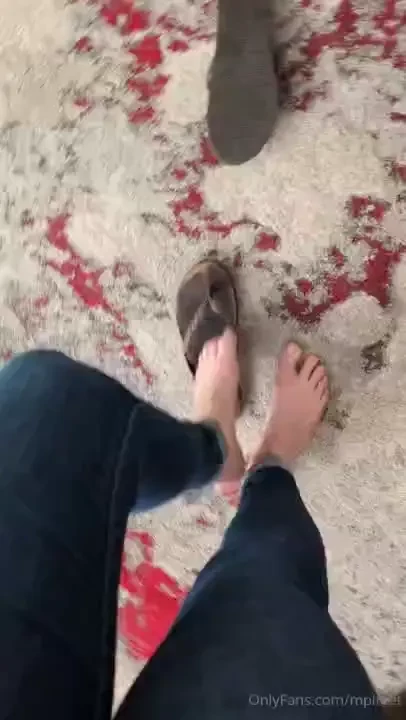 I ll never understand people who question why i m always in sandals 