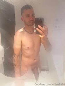 Content from april including pics and vids of me playing in the bath part 3