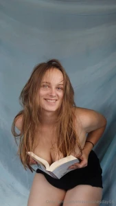 Here s a fun fact about me i love to read ever since i found the part 1