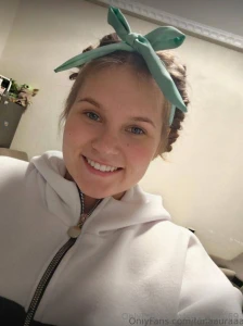 This pretty babe lunaauraaa is crazy about how you can possess her she part 273