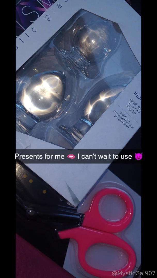 Presents get me very excited i can t even concentrate i just wanna go 