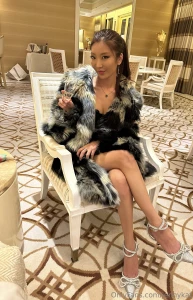 Show some love tip me and i ll slip into your dms for a little fun