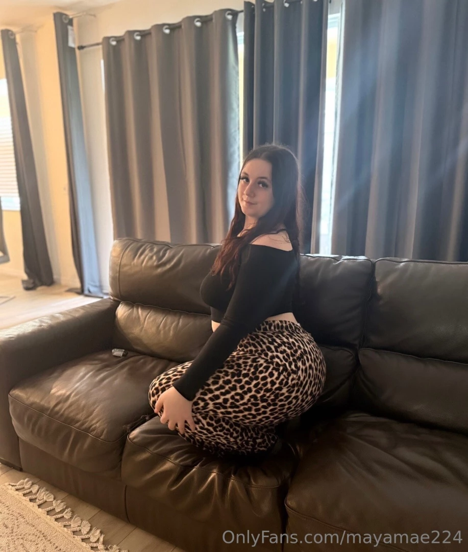 Trust me i only look innocent but i m a bit freaky dm and i ll prove 