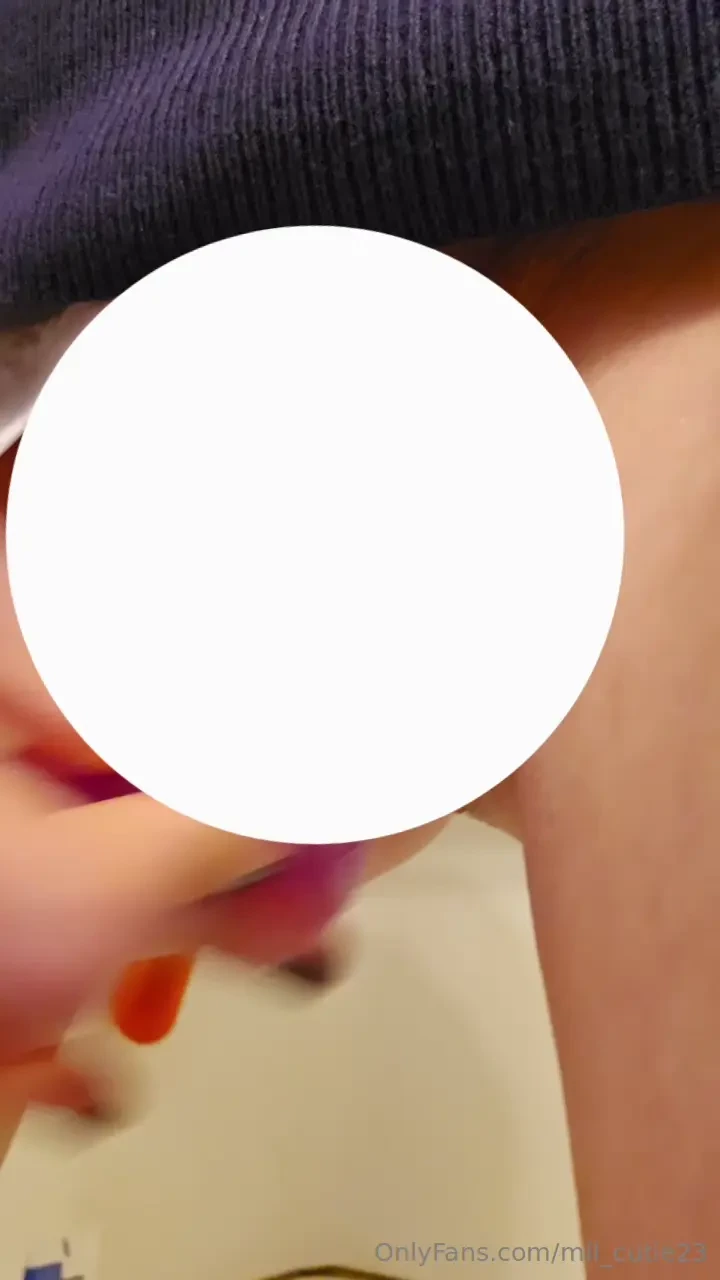 I m ovulating so my pussy is so wet and creamy i used my purple 7 inch 