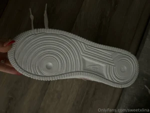 Ich bin lina nbsp gebe schweren herzens meine eingelaufenen nikes ab