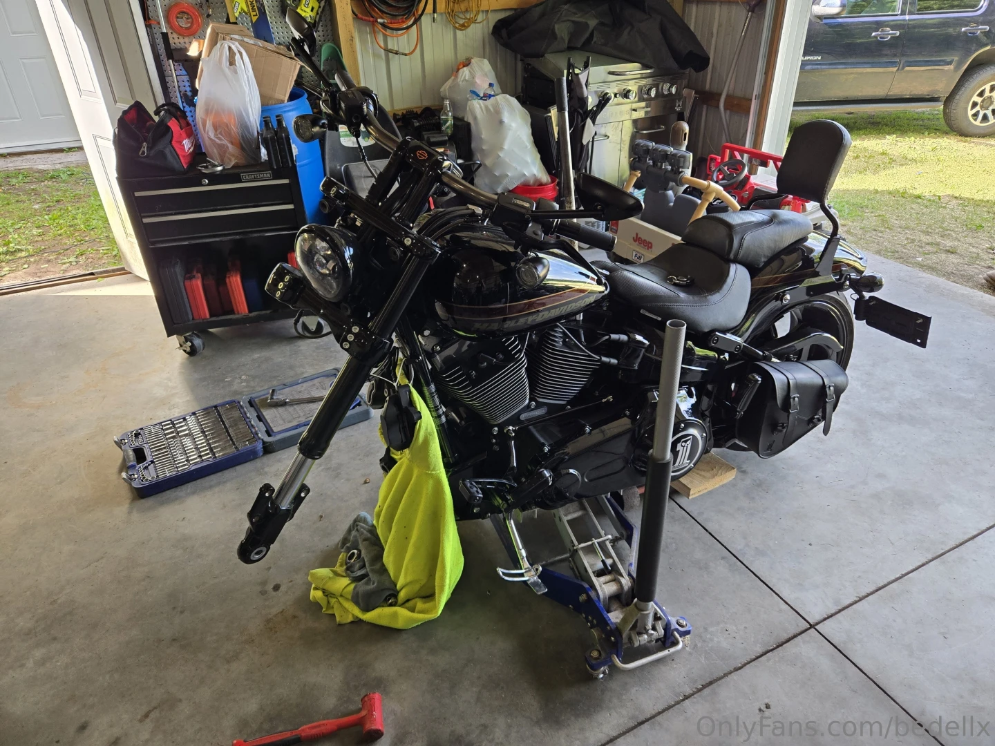 Well spent the day working on my harley replaced a fork seal in the 