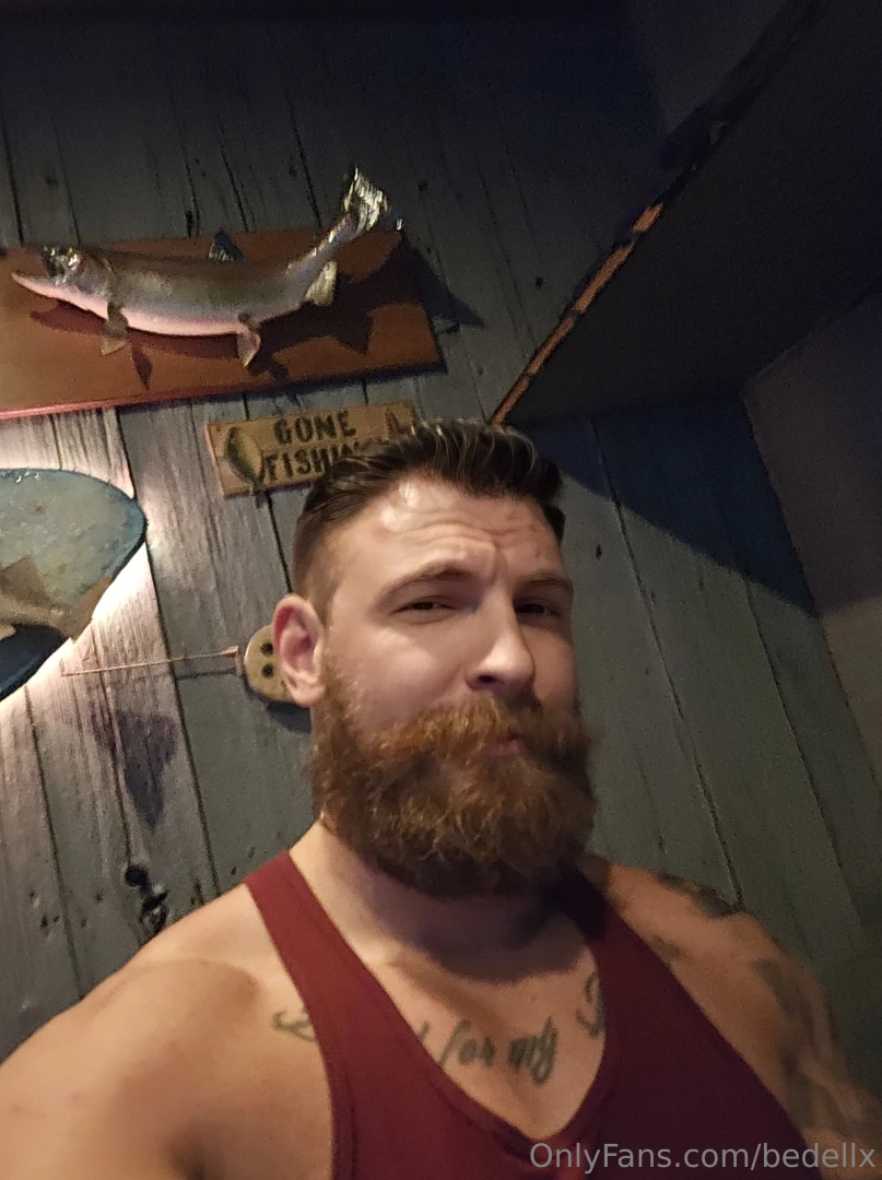 Out to eat with a buddy that i haven t seen in a long time 