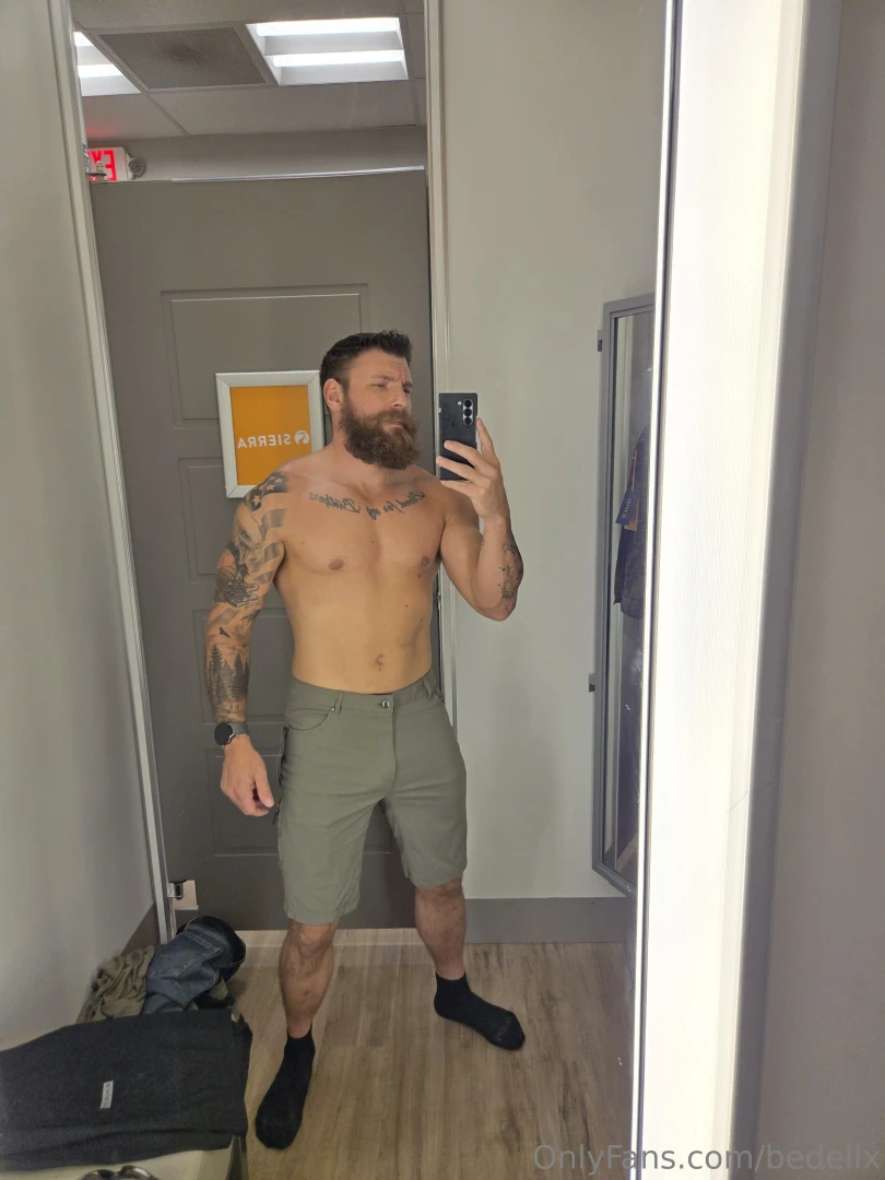 Went and tried on and bought some new shorts today what ones are the part 3 