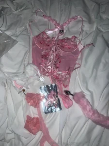 Yes the tail is in and yes there s a video in this hot little set nbsp part 3