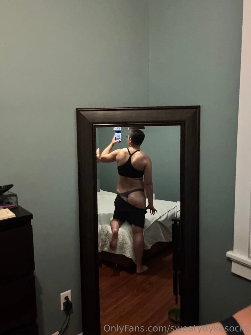 Got a deadlift pr yesterday and i ve been so obnoxious about it 