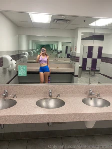 Got super duper sweaty at the gym today went so hardddd part 1