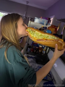 Devour this scooby doo sandwich with me
