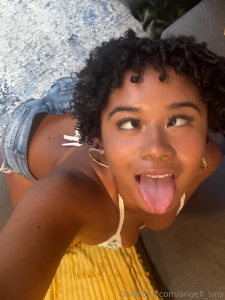 Who s up rn an wants to play