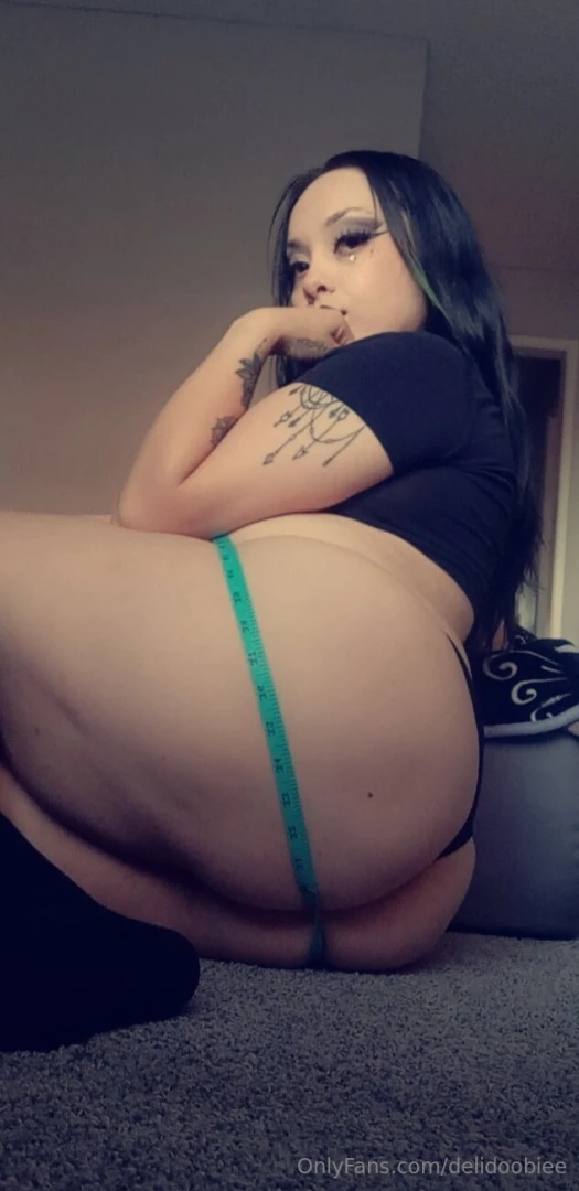 If you can guess how many inches round my ass is i will send you a 