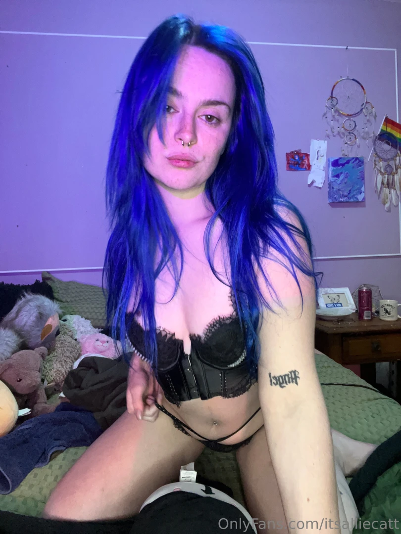 Do you like my black sparkly set 