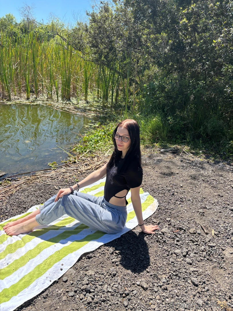 The weather is getting hotter if you need me find me by the water 