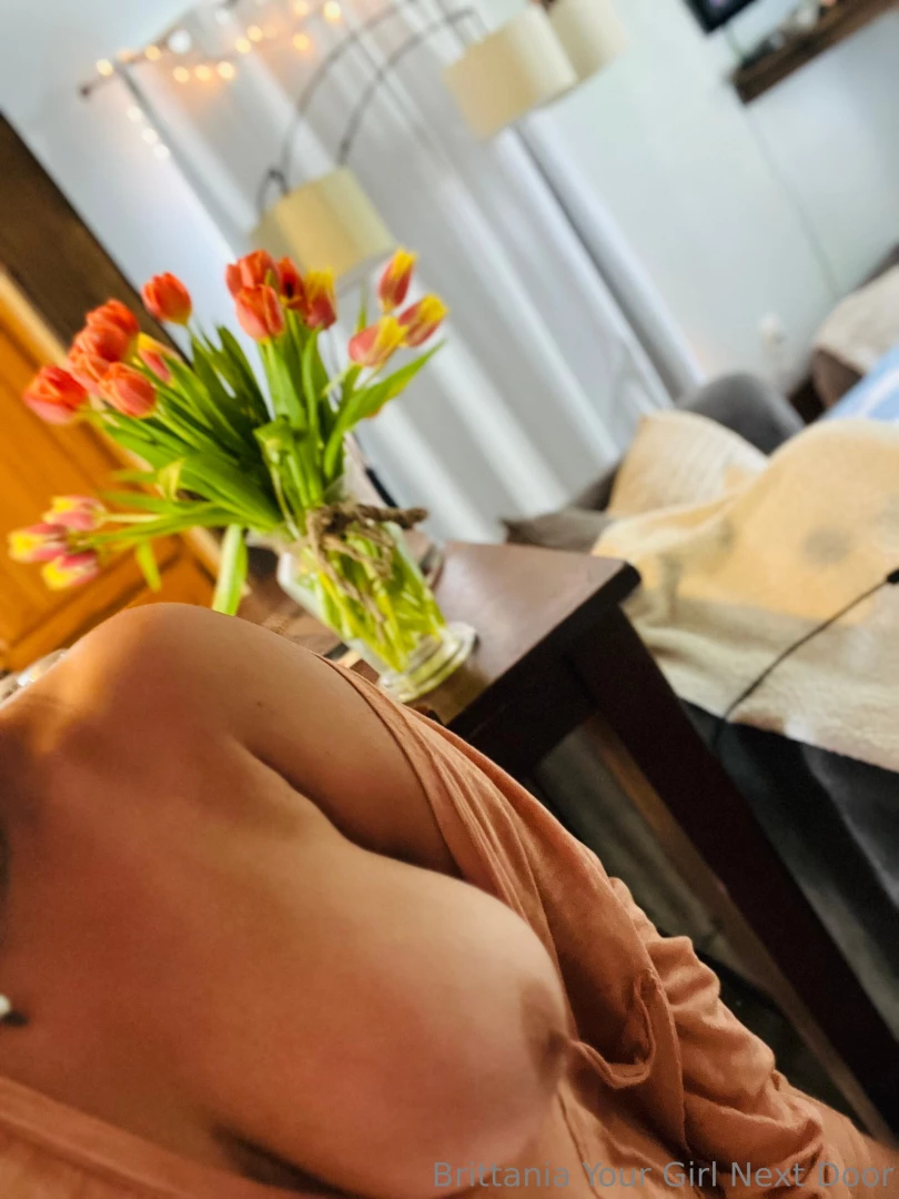 Titty tuesday or do you like my pretty tulips 