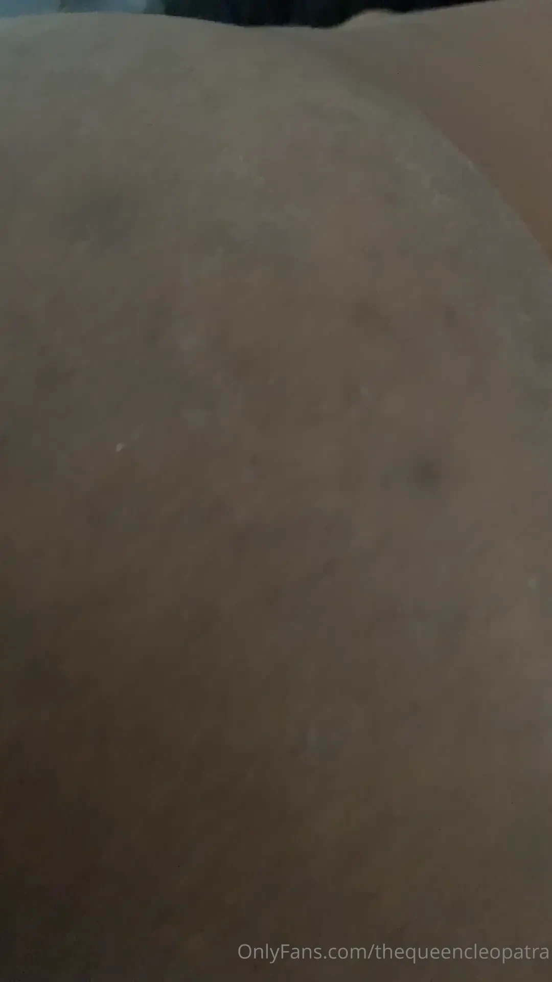 I love spreading a pretty ass and jacking a big dick 