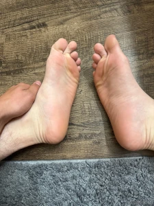 My feet are so hot and sweaty rn do you wanna smell or suck on these part 3
