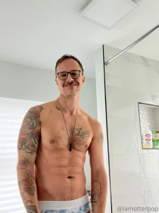 A few photos from the last month of gym a sewing project and behind part 8