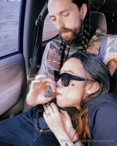 Check out this hot impromptu sex tape in the truck with minniescarlet